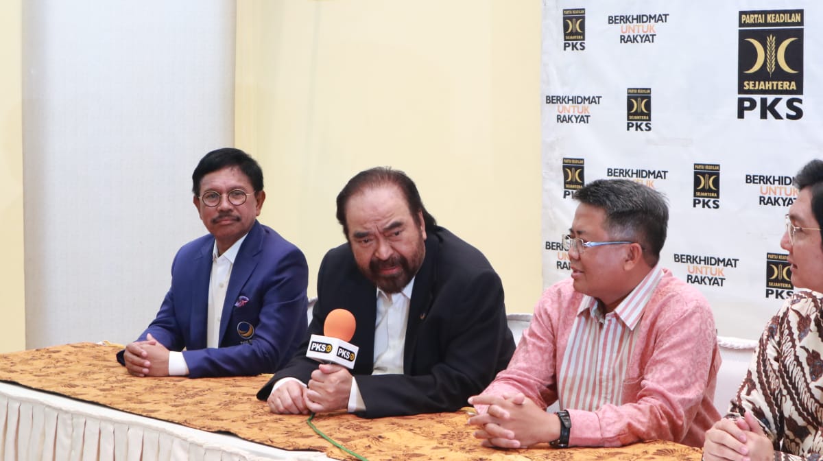 TIKTAK.ID - Surya Paloh Saat Berkunjung Ke Kantor DPP PKS