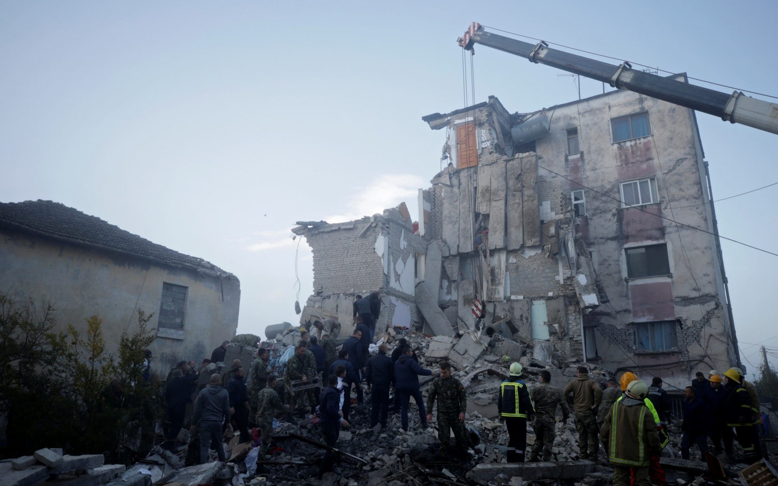 Gempa Dahsyat Albania Runtuhkan Banyak Gedung