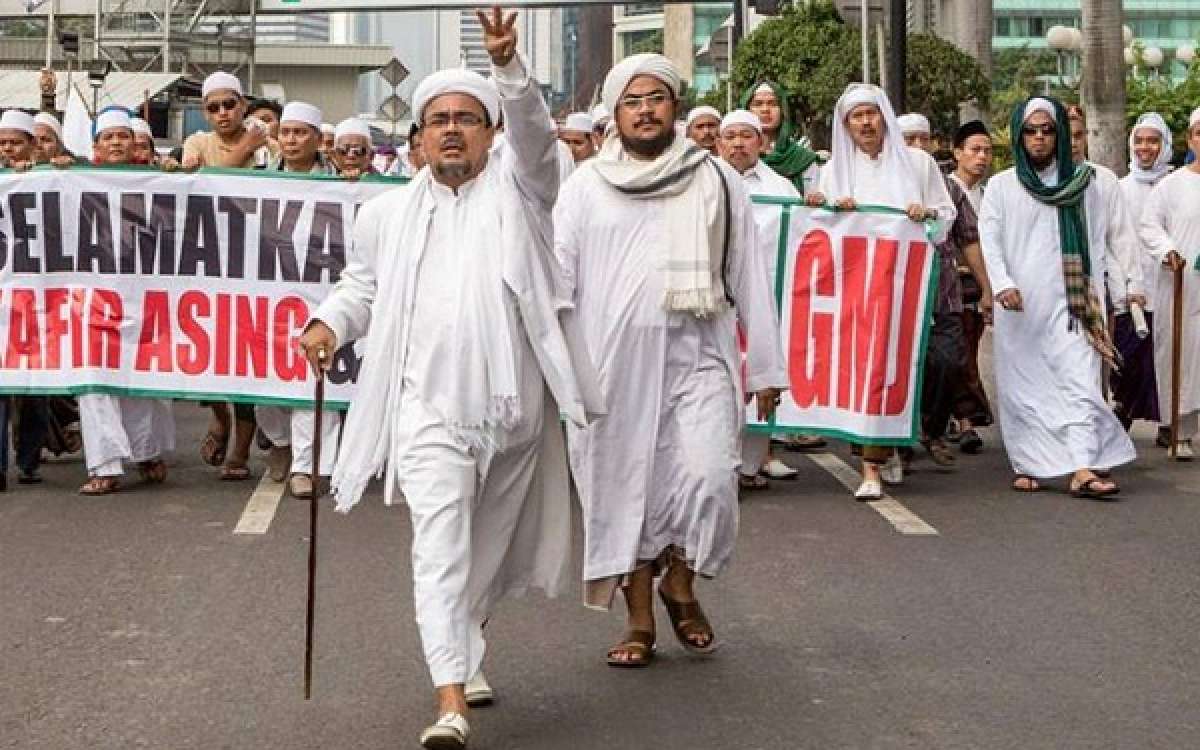 Jokowi Dianggap Takut FPI, Ini Respons Istana dan Mahfud MD