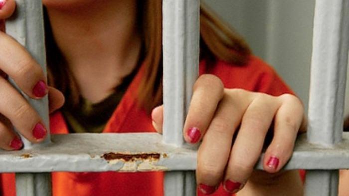 Cerita Napi Wanita Besarkan Buah Hatinya di Penjara
