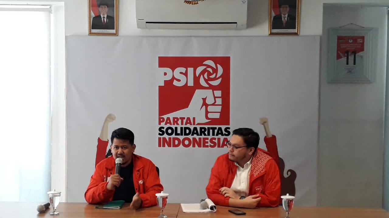 Anggota F-PSI DKI Rombongan Kembalikan Sisa Dana Reses Perdana ke APBD Rp 752 Juta