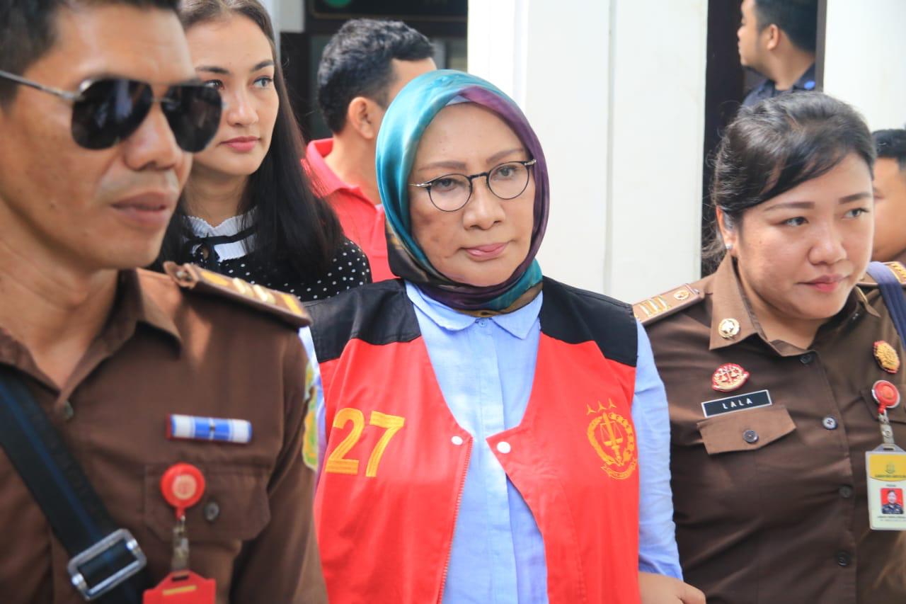 TIKTAK.ID - Ratna Sarumpaet Buka Suara Soal Prabowo Masuk Kabinet Jokowi Pasca Bebas Bersyarat