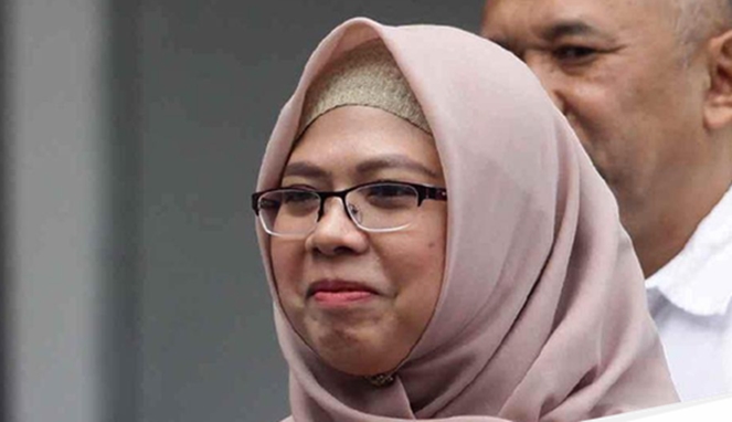 Siti Haniatunnisa Ketua Dewan Pengawas Syariah