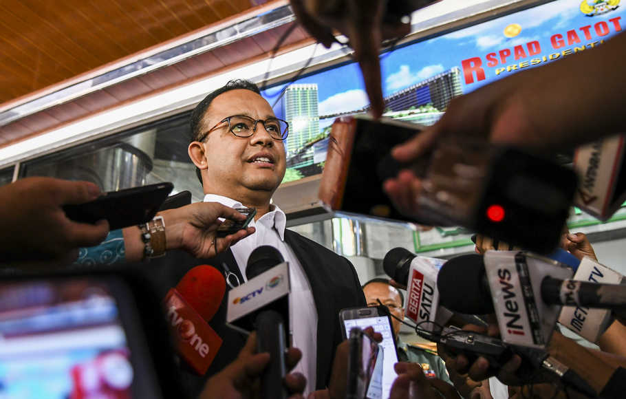 Anies Baswedan Tidak Mau Berkomentar Soal Pohon Monas