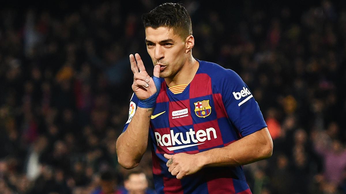 Dijadwalkan Operasi Lutut, Luis Suarez Bakal Absen Lama di Barcelona