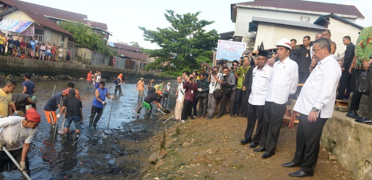 Jokowi: Mau Pakai Normalisasi atau Naturalisasi Silakan, yang Penting Segera Kerjakan