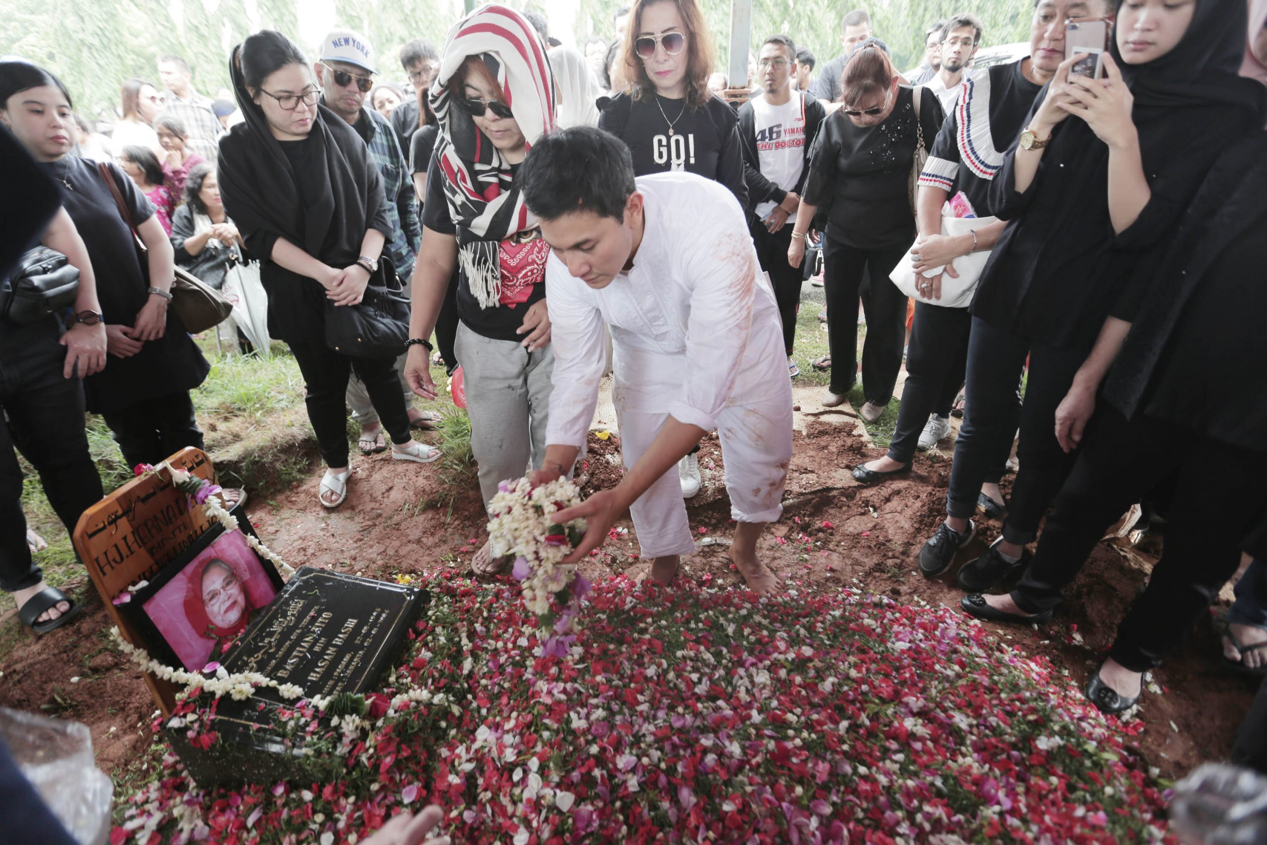Kabar Duka, Ibunda Vino G Bastian Berpulang Usai Dirawat di RSCM