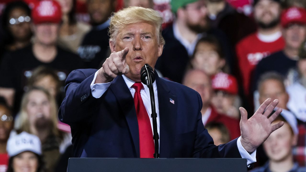 Kedubes AS Diamuk Massa, Trump Perintahkan Tambah Serdadunya di Timur Tengah