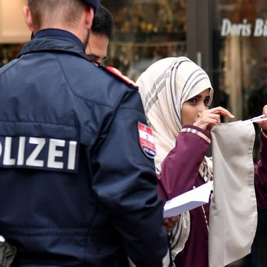 Koalisi Partai Austria Sepakat Larang Jilbab di Sekolah