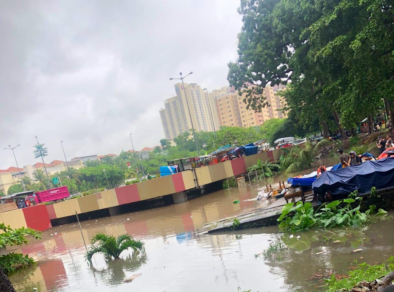 Mantan Anak Buah Ahok yang Kini Kasetpres Jokowi, Kritik Anies Soal Penanganan Banjir Underpass Kemayoran