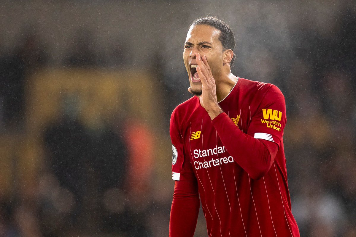 Benarkah Juventus Niat 'Membajak' Virgil Van Dijk dari Liverpool?