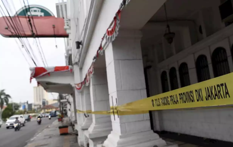 Diskotek Golden Crown Disegel Satpol PP Usai Izin Usahanya Dicabut Anies