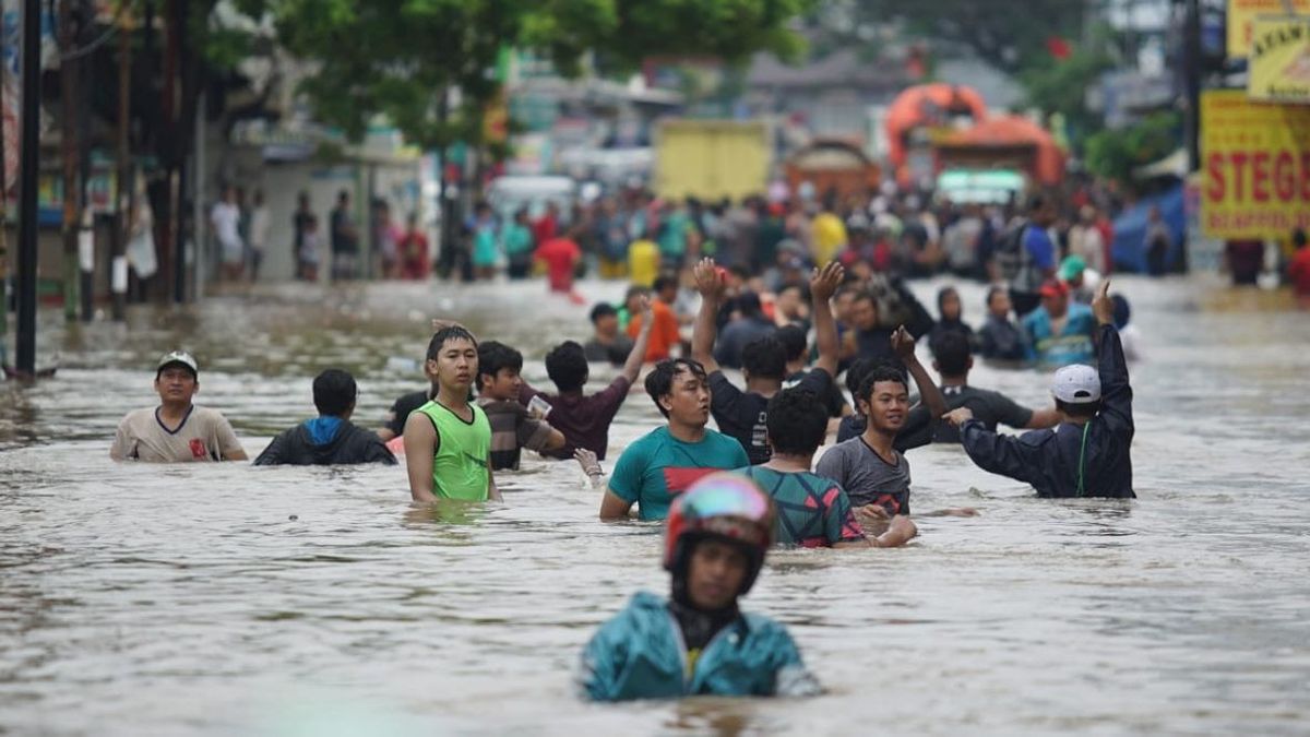 Tagar #Banjir Trending Lagi, Netizen Kembali Seret Nama Anies