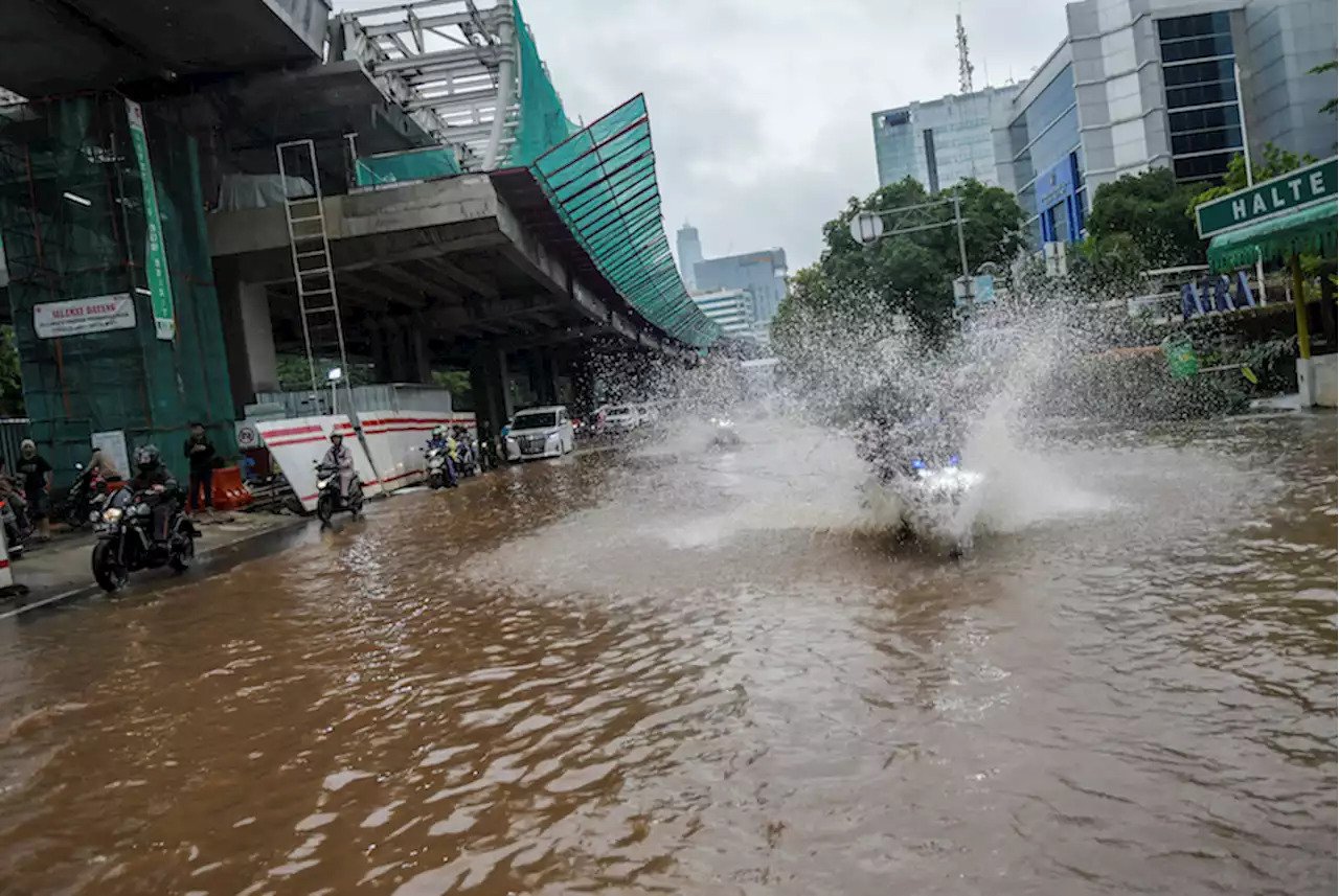 Ketua DPRD DKI Tuduh RSCM Kebanjiran Gara-Gara Revitalisasi Trotoar Anies, Dirut RSCM Ungkap Fakta Sebenarnya