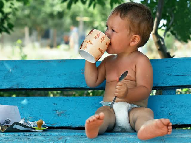 Jangan Biasakan Balita Ngopi, Berikut 4 Efek Negatifnya