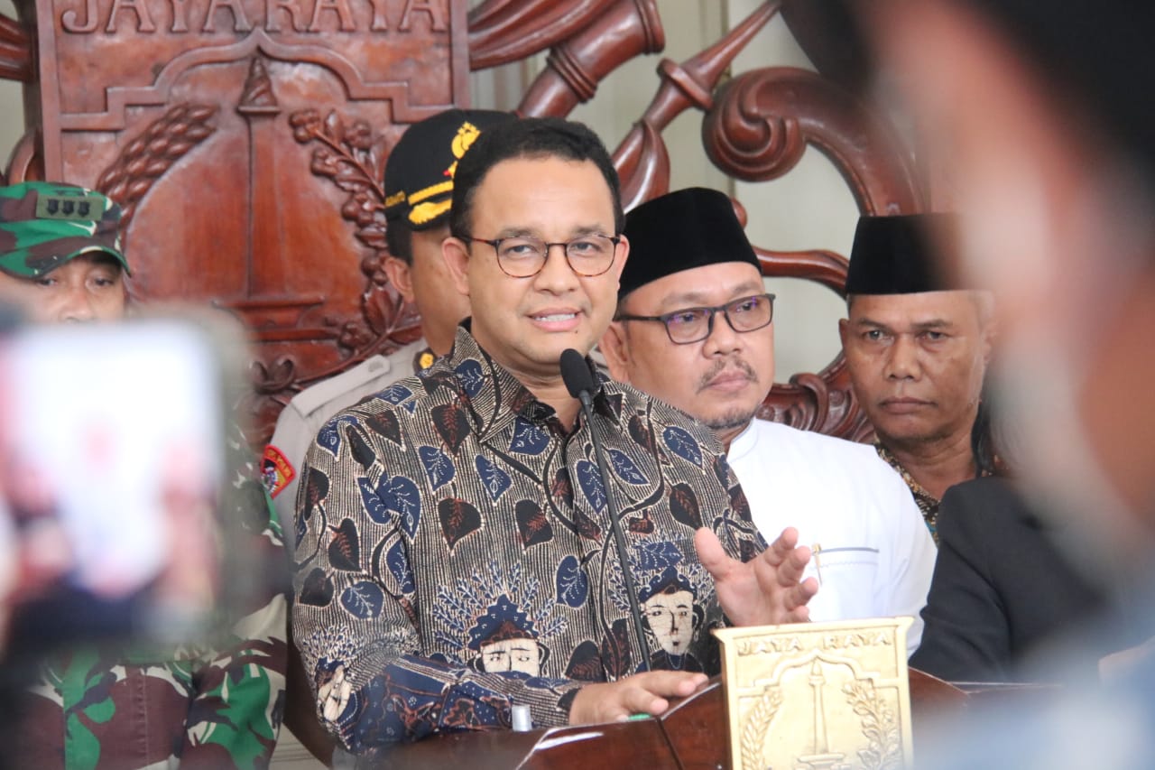 TIKTAK.ID - Anies Tetapkan Stop Sementara Salat Jumat, Misa dan Kebaktian dalam Dua Pekan ke Depan
