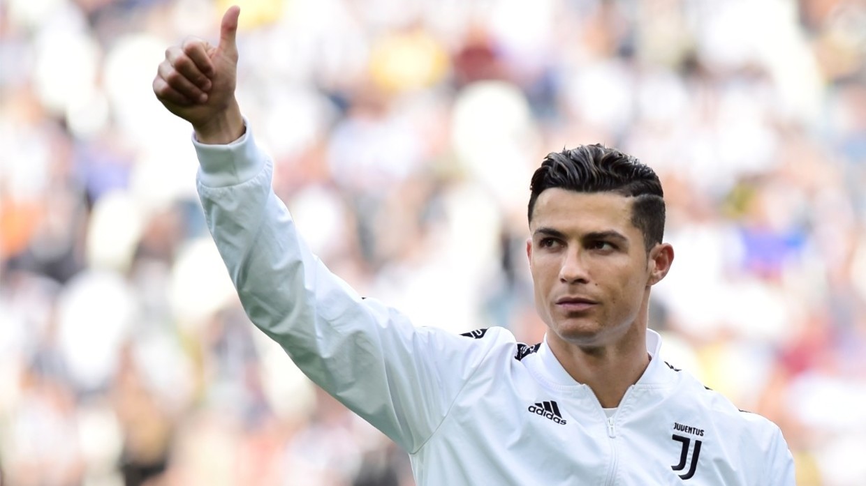 Ikuti Jorge Mendes, Cristiano Ronaldo Siap Borong Alat Medis untuk Disumbangkan Lawan Virus Corona