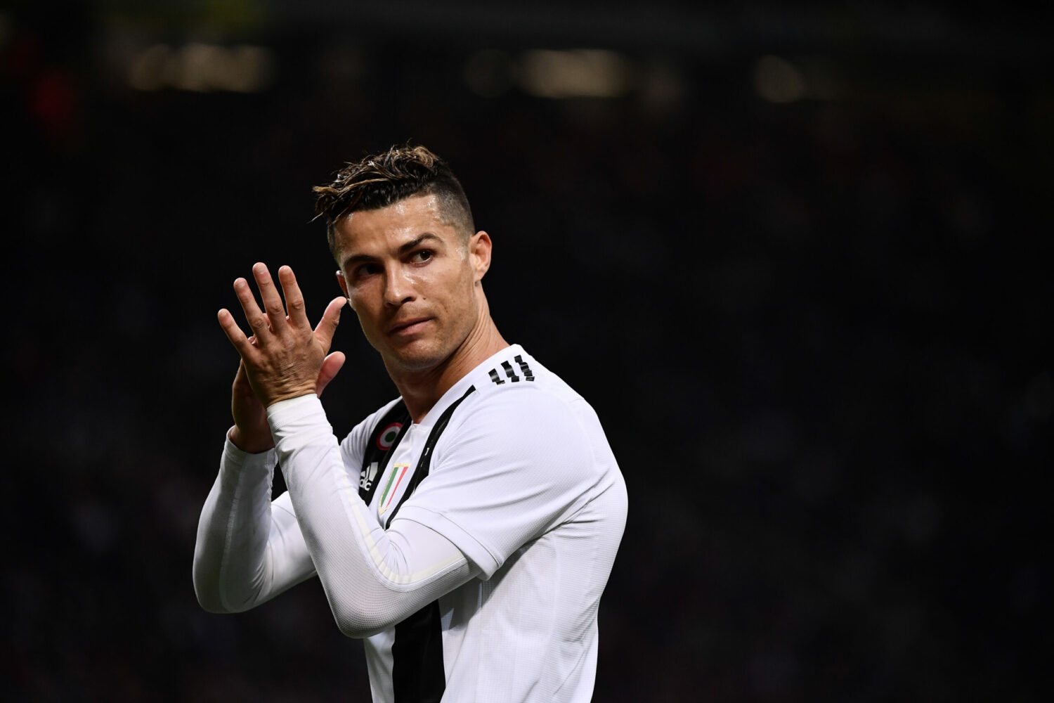 Salut! Cristiano Ronaldo Kirim Pesan Solidaritas soal Virus Corona ke Seluruh Dunia
