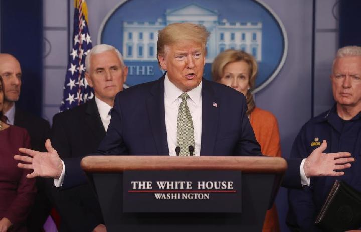 Abaikan Himbauan Social Distancing, Trump Klaim Amerika Segera Bebas dari Wabah Corona, Ahli Bilang Mustahil