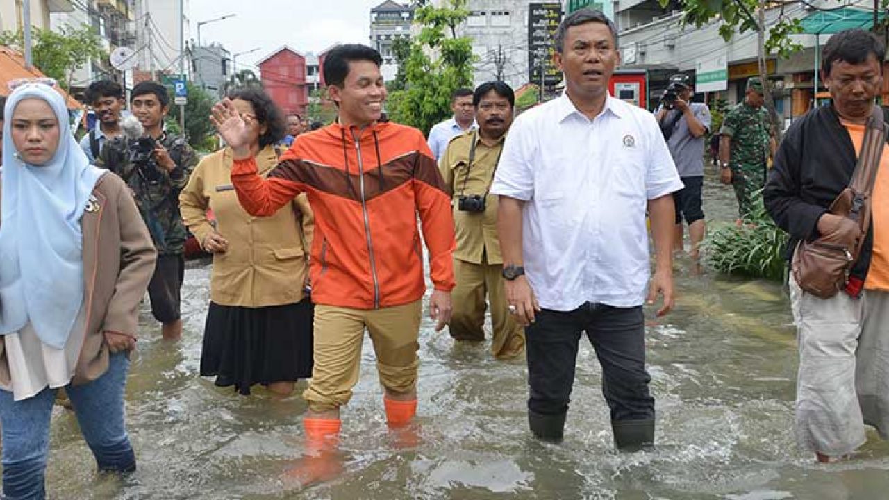 Menyoal Cacat Administrasi dan Motif Terselubung di Balik Pansus Banjir yang Getol Didorong PDIP Lewat Ketua DPRD DKI