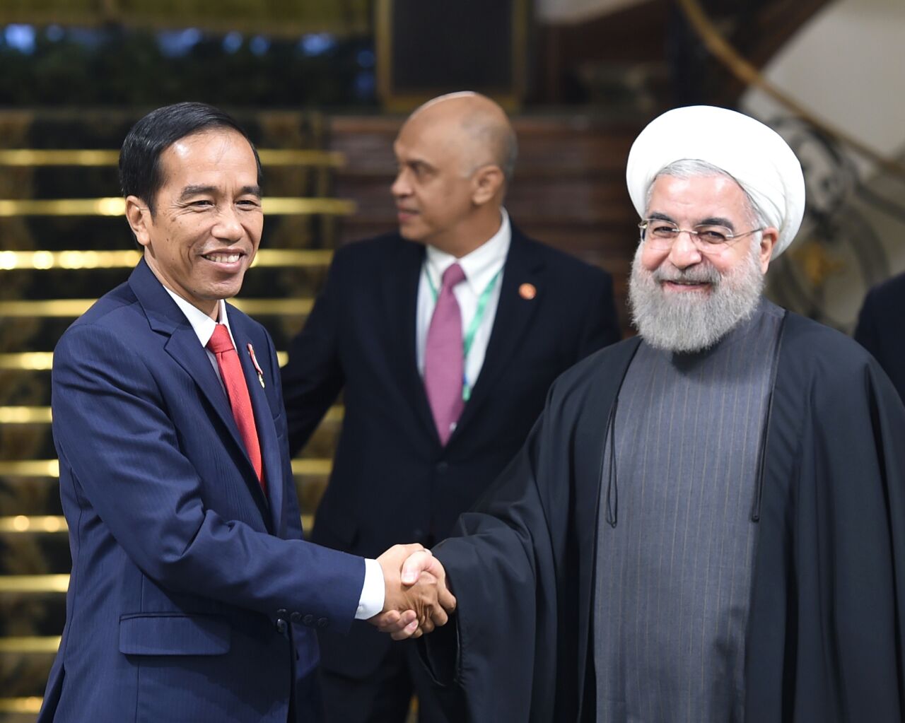 Setelah Teleponan dengan Trump Soal Ventilator, Jokowi Komunikasi dengan Rouhani: Iran Siap Pasok Alat Medis Lawan Corona