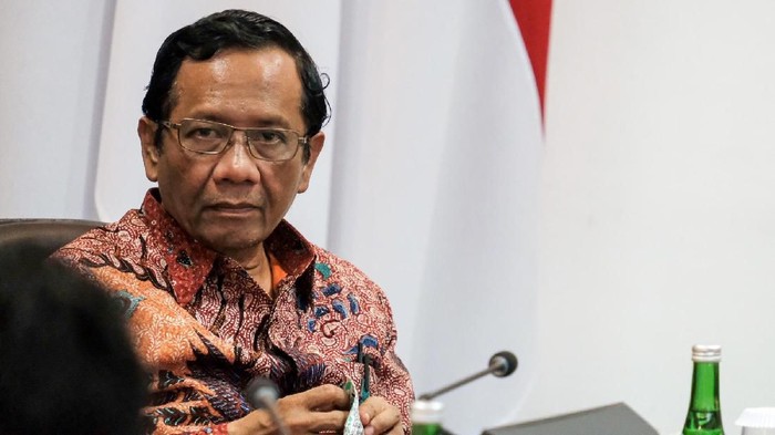Mahfud MD: Gelar Tarawih Bersama Tak Langgar Hukum tapi Bisa Dijatuhi Pidana, Kok Bisa?