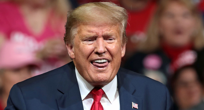 Gubernur Beberapa Negara Bagian Ejek Trump ‘Halu’ Soal Alat Pengujian Covid-19 dan Menganggapnya Ocehan Orang Gila