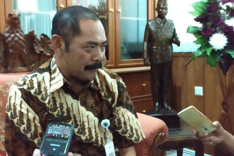 Jokowi Larang Warga Mudik, Walkot Solo: Pejabat yang Buat Aturan Juga Jangan ke Solo