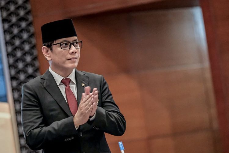 Luhut Akan Datangkan Turis China, Jepang dan Korsel, Ini Penjelasan Wishnutama