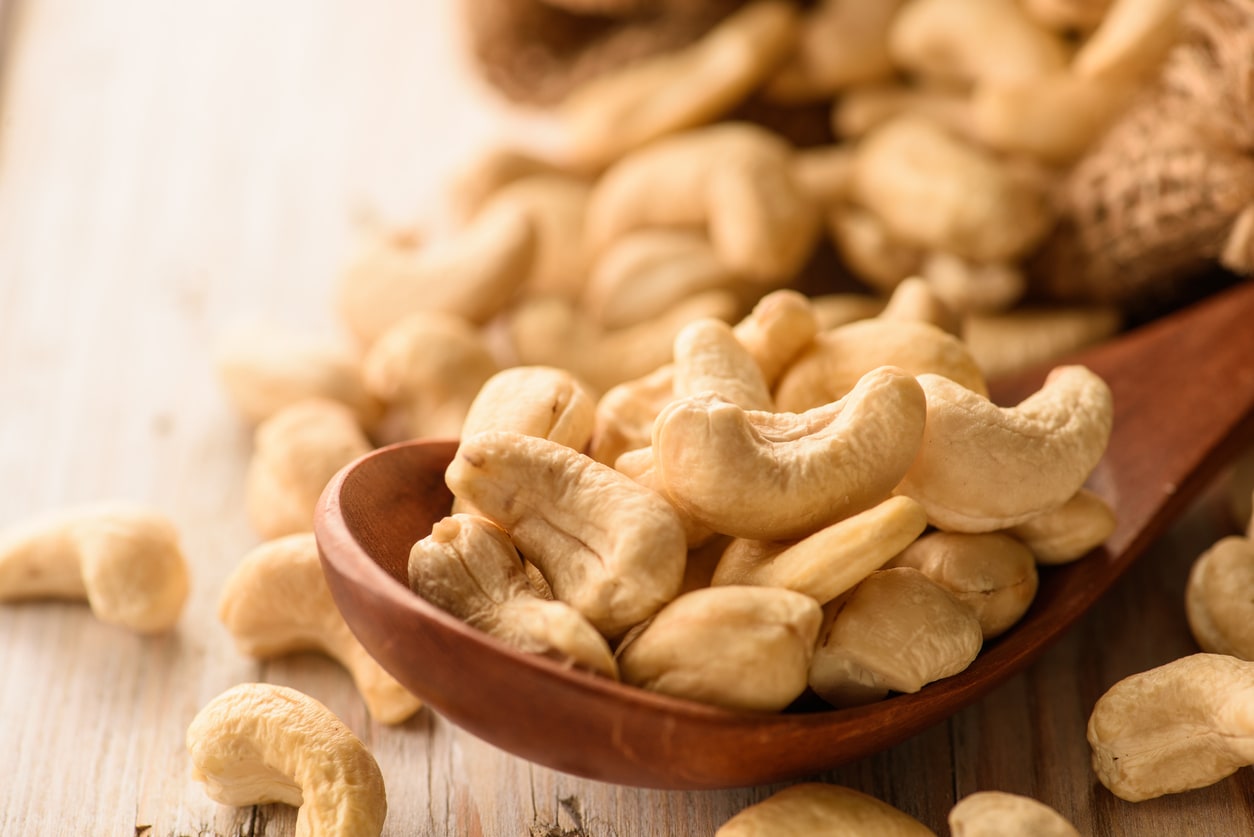 Kacang Mete Sebabkan Asam Urat, Mitos atau Fakta?