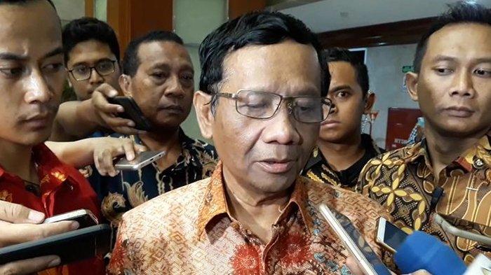 Soal Diskusi Pemberhentian Presiden di UGM, Mahfud MD Tak Masalah dan Minta yang Diteror Melapor