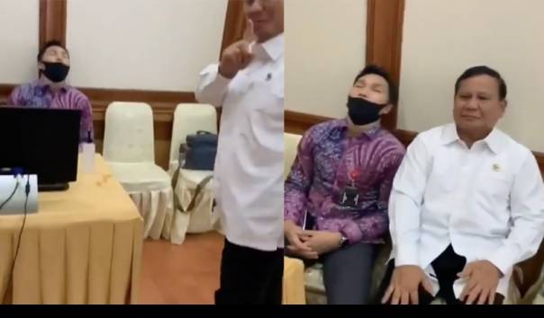 Viral Video Prabowo Usili Ajudannya yang Tertidur di Kursi