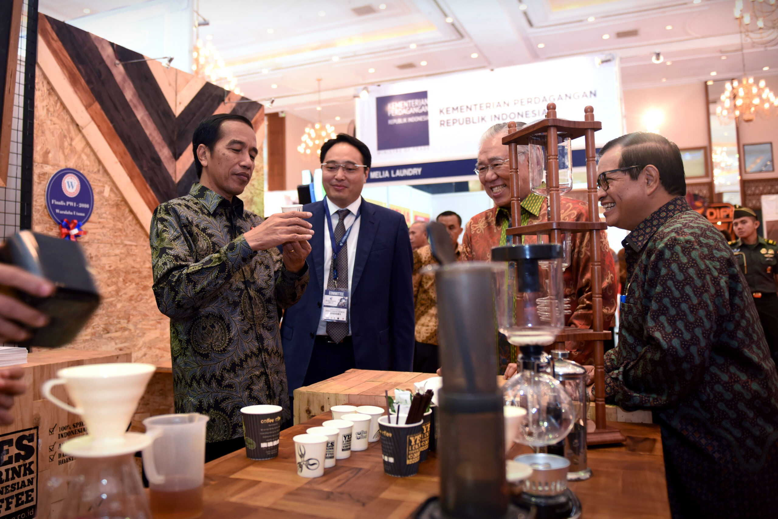 Jokowi Janji Beri Modal Darurat untuk UMKM Terdampak Pandemi Corona