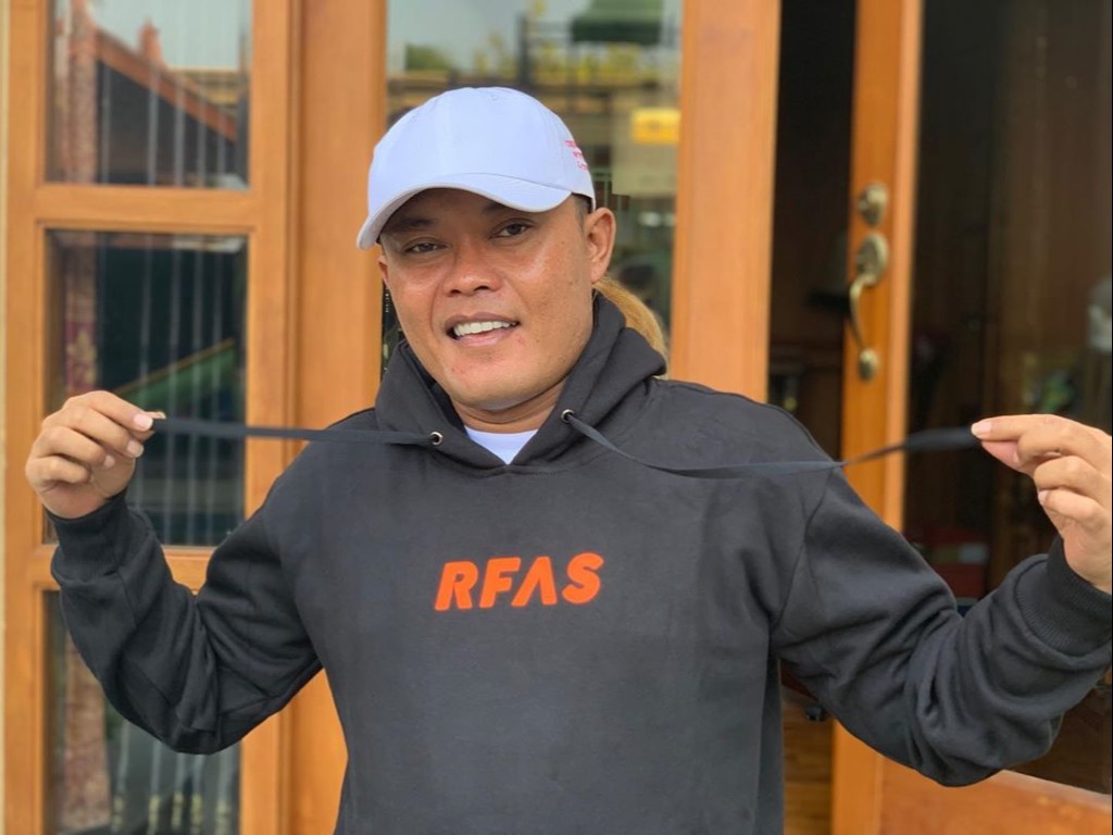 Kisah Perjuangan Sule Sebelum Sukses: Jualan Permen Karet hingga Jadi Pengamen