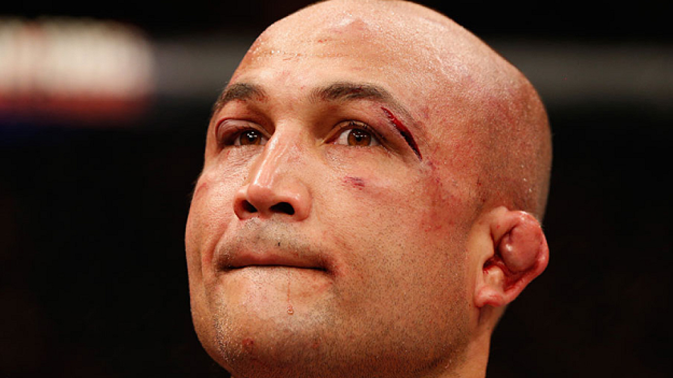 Mengapa Daun Telinga Petarung UFC Banyak yang Hancur?