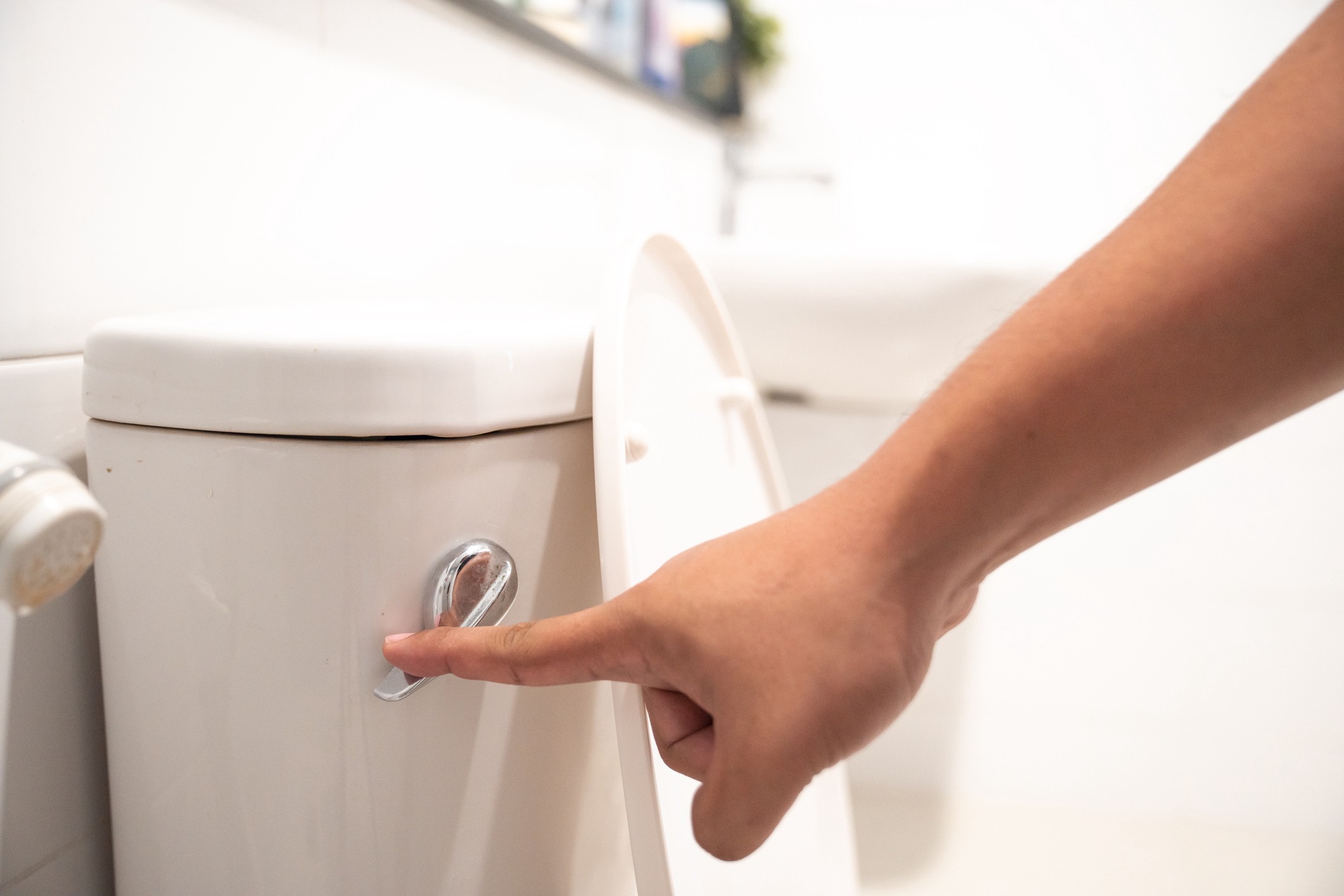 Tips Aman Gunakan Toilet Umum Saat Pandemi Corona