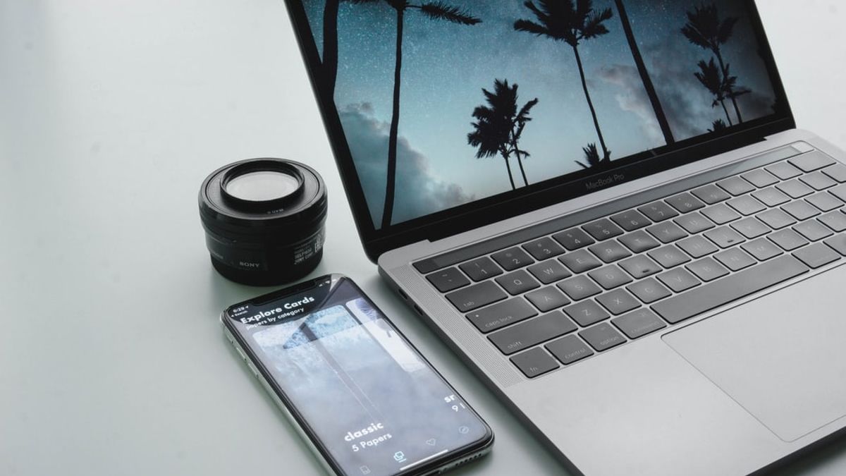 Apple Wanti-wanti, Penutup Kamera Bisa Rusak Layar MacBook