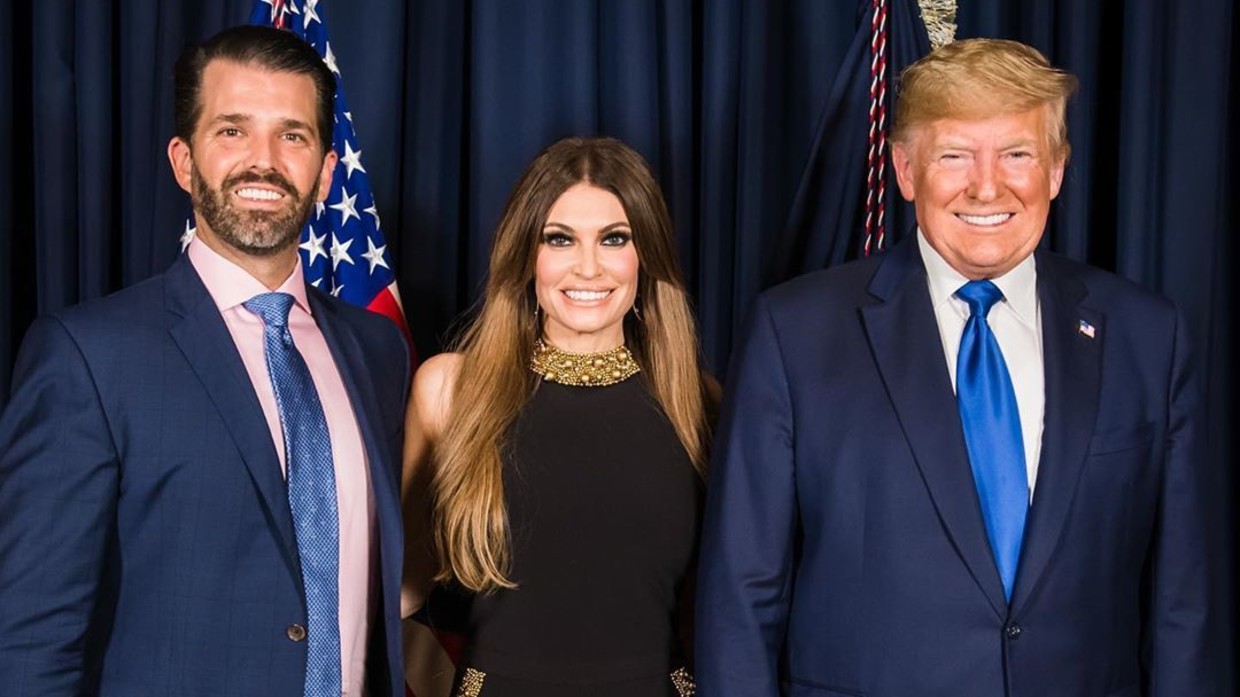 Pejabat Tinggi Kampanye Trump Positif Covid-19
