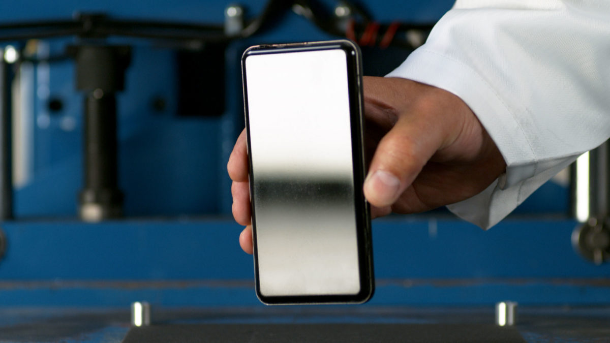 Perusahaan Corning Rilis Pelindung Kaca Gorilla Glass Victus, Diklaim Tahan Jatuh dari Ketinggian 2 Meter