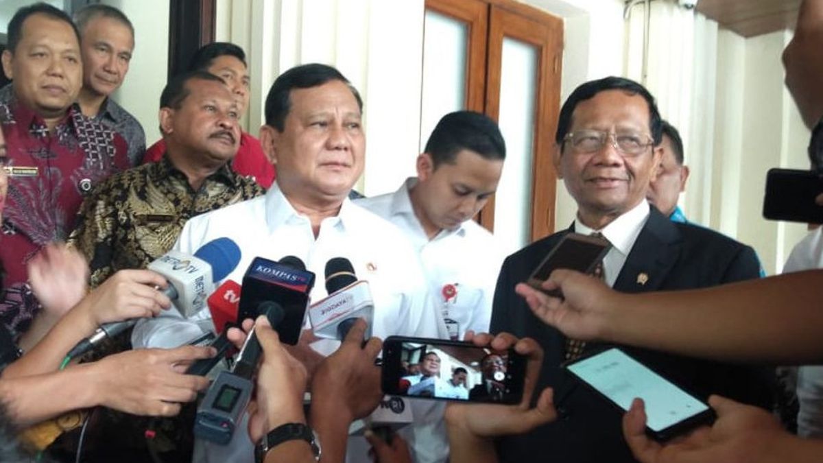 Ditemani Prabowo dan Sejumlah Menteri, Mahfud MD Resmi Usulkan RUU BPIP ke DPR