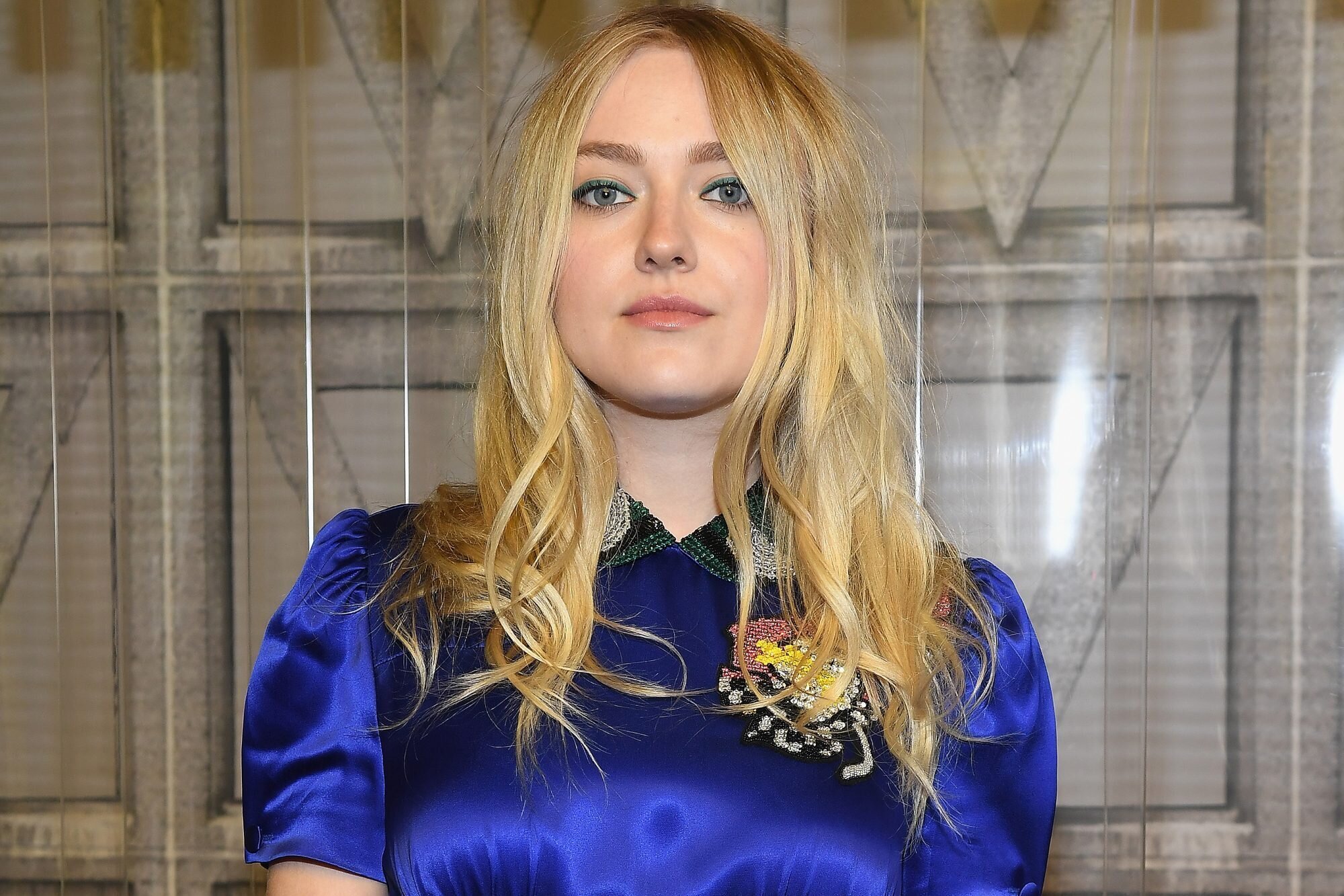 Tips Dakota Fanning Sukses Hindari Kutukan Tenar di Hollywood