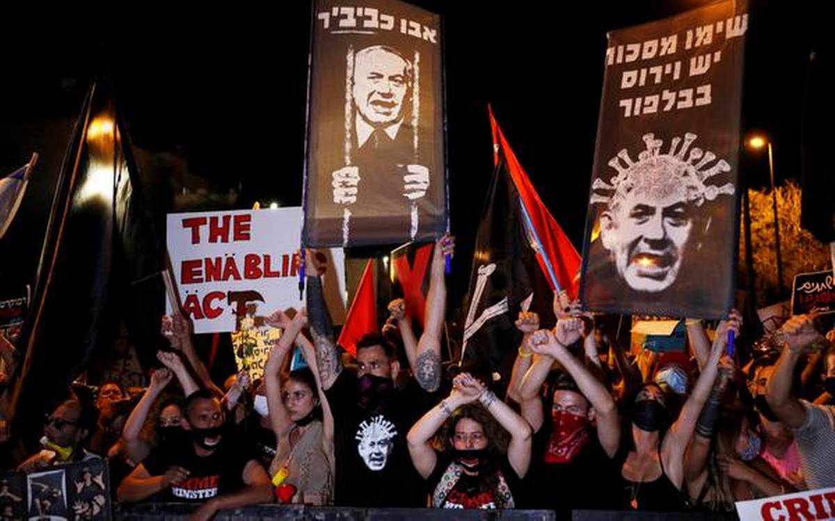 Ribuan Warga Zionis Tuntut Perdana Menteri Israel Mundur