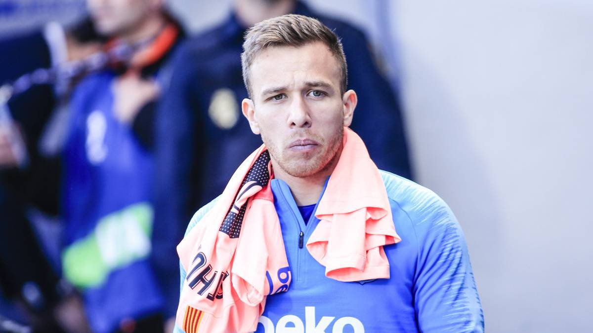 Jalur Hukum Bakal Warnai Konflik Arthur Melo Kontra Barcelona