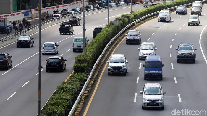 Permintaan 'Nyeleneh' Anies ke PUPR: Sepeda Masuk Tol Dalam Kota. Bakal Ditolak atau Diterima?