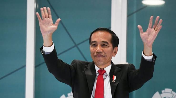 Hore! Jokowi Akan Beri Uang 600 Ribu ke Karyawan Bergaji 5 Juta ke Bawah Selama 6 Bulan