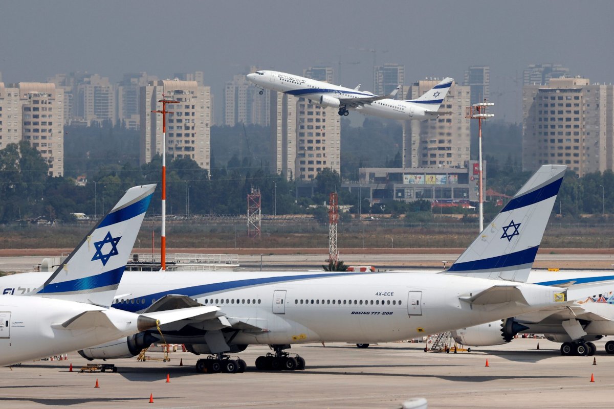 Serupa Pengkhianatan UEA, Bahrain Relakan Pesawat Israel Lintasi Wilayah Udaranya