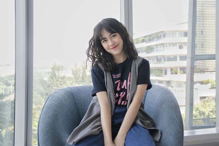 Adhisty Zara Ingin Bintangi Drama Korea 5 Tahun Lagi