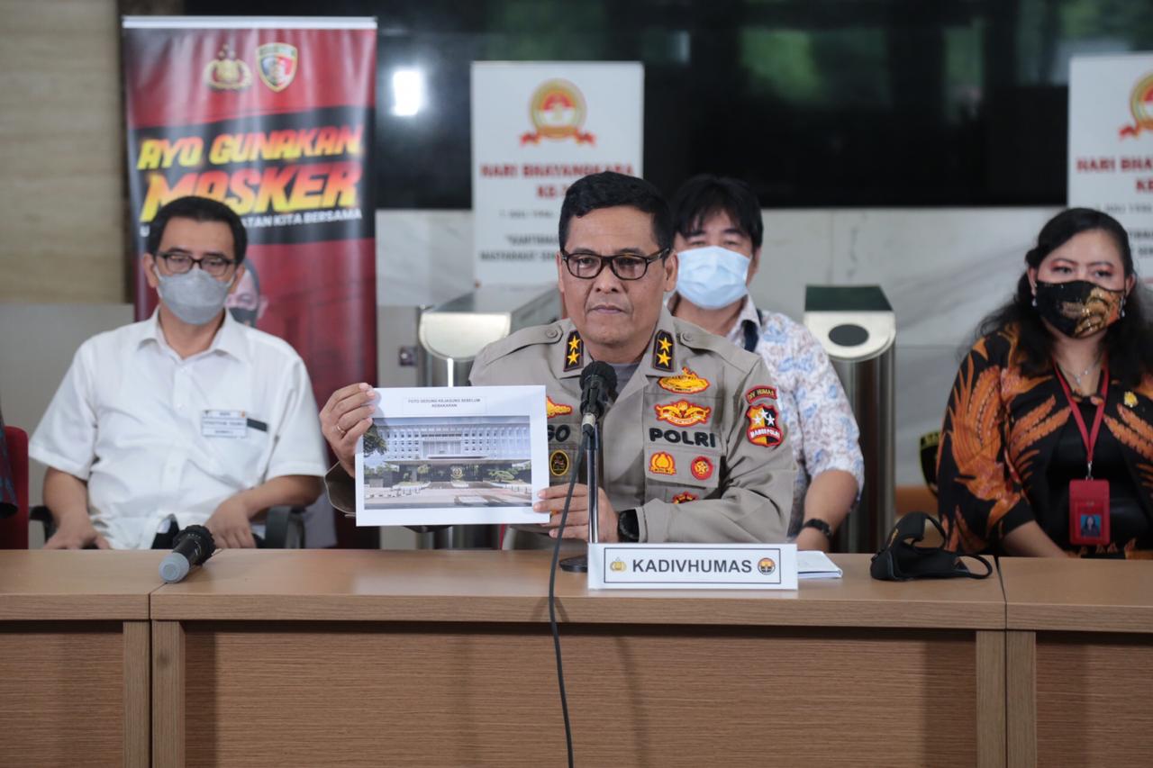Bareskrim Polri Tetapkan 8 Tersangka Kebakaran Kejagung