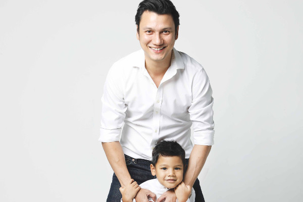 Christian Sugiono Bagikan Tips Tanamkan Kebiasaan Cuci Tangan pada Anak