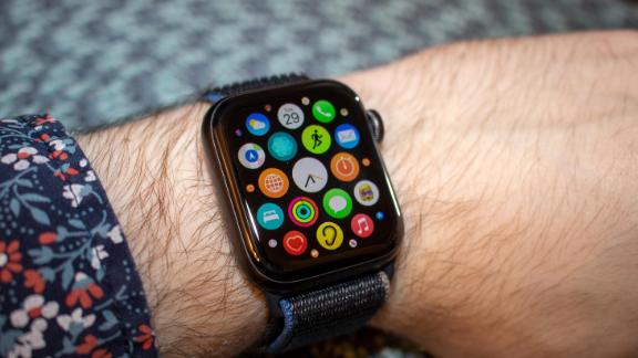 Pengguna Apple Watch SE di Korea Selatan Laporkan Alami Overheating